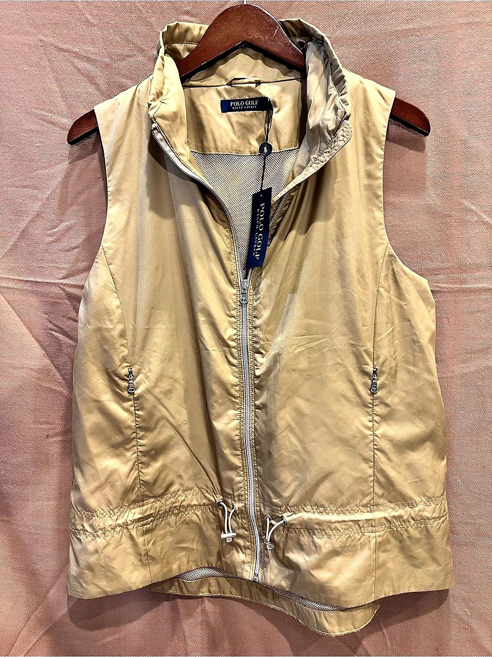 Polo Golf Ralph Lauren WGOLF FA17 Vest Tan Size Large, NWT but small spots on ba